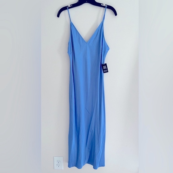 Express nwt baby blue satin midi dress - Picture 4 of 5